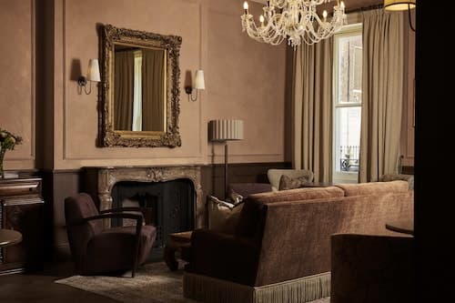 The Leonard Hotel