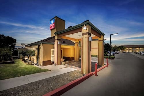 SureStay Plus Hotel by Best Western San Jose Central City