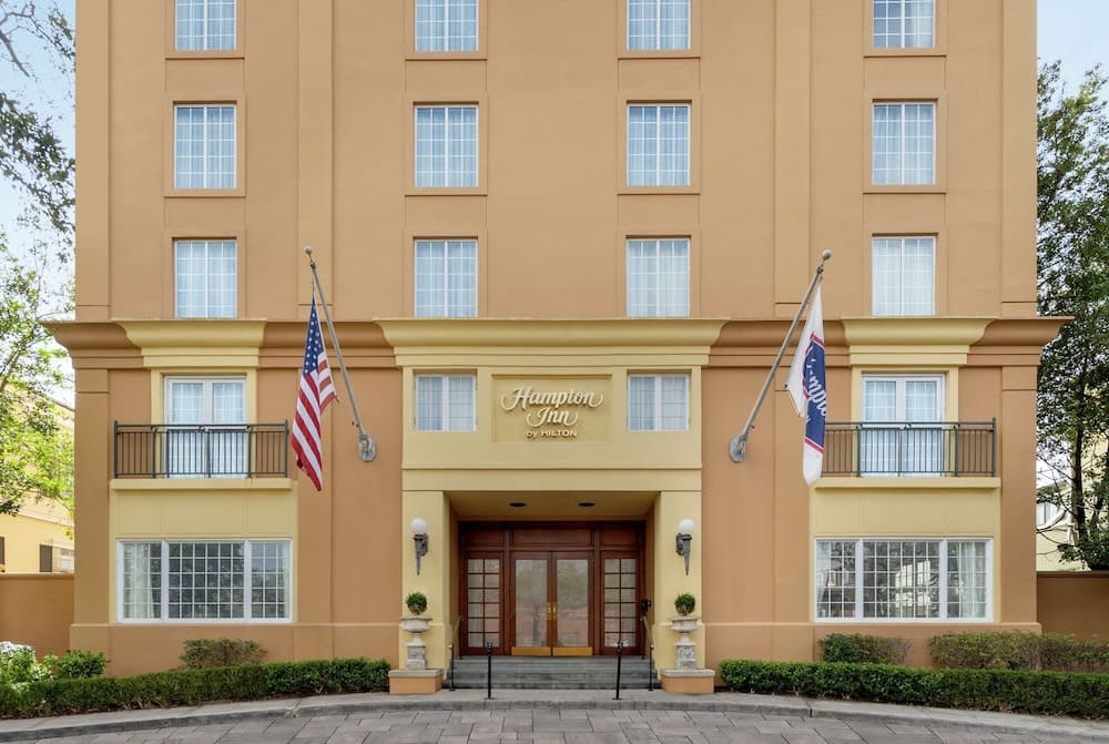 Hampton Inn New Orleans-St. Charles Ave./Garden District