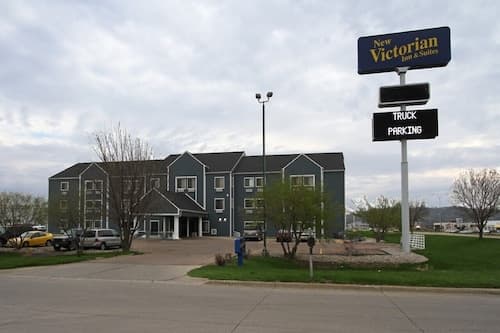 New Victorian Inn & Suites in Sioux City, IA