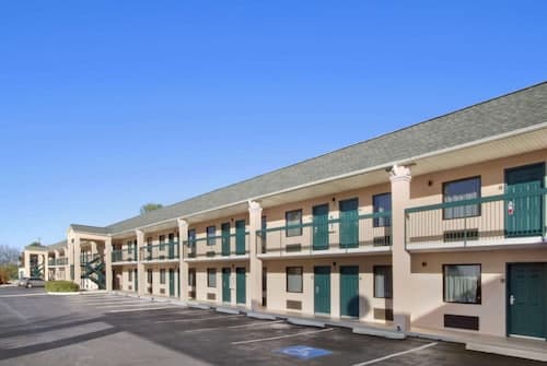 Days Inn By Wyndham Lexington/Columbia