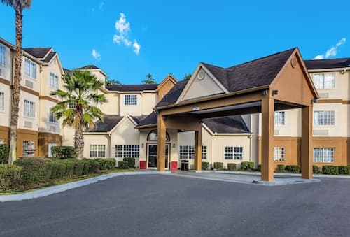 Red Roof Inn PLUS+ & Suites Savannah - I-95