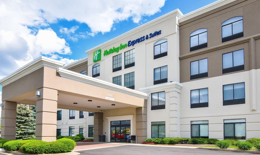 Holiday Inn Express & Suites Indianapolis Northwest by IHG