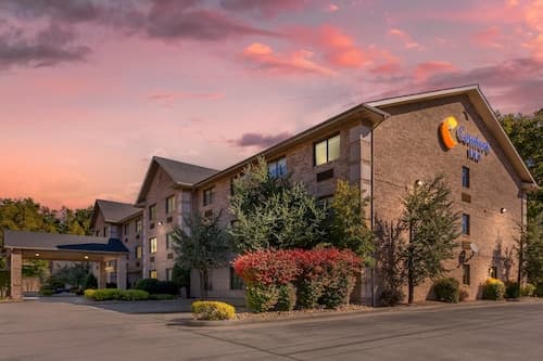 Comfort Inn Huntington near University area