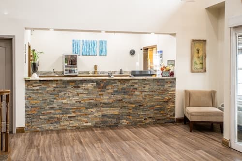 BlissPoint Inn & Suites