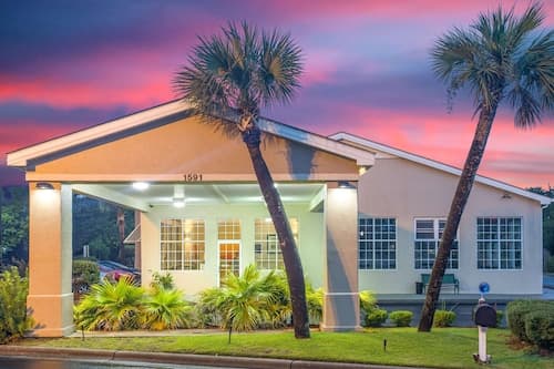 SureStay Hotel by Best Western North Myrtle Beach