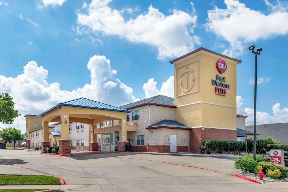 Best Western Plus Lake Worth Inn & Suites