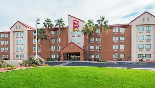 Red Roof Inn PLUS+ Phoenix West