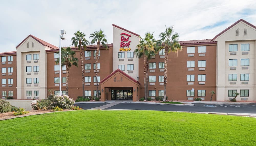 Red Roof Inn PLUS+ Phoenix West