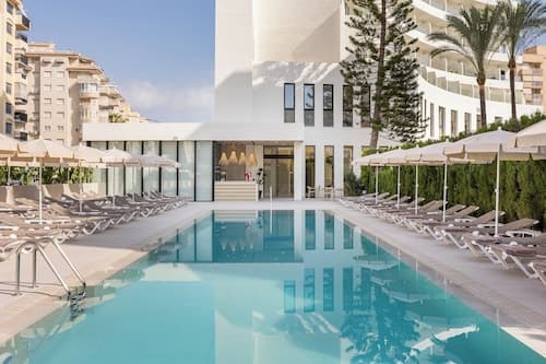 Hotel RH Arena By Hoteles RH