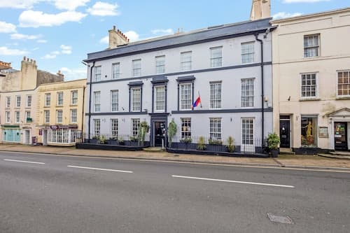 Sleeping Bear Hotel Dorchester
