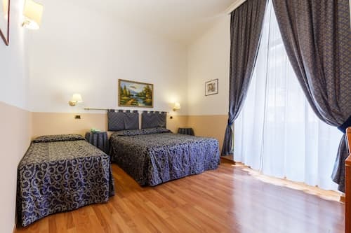 Hotel Paris