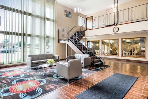 Econo Lodge La Crosse North