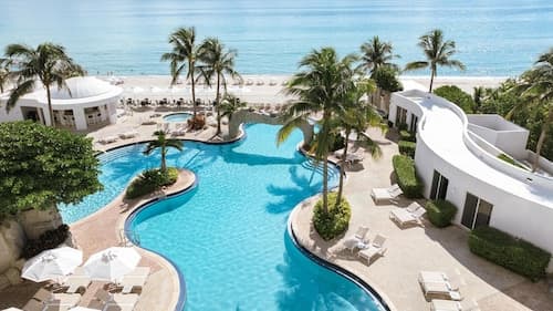 Trump International Beach Resort