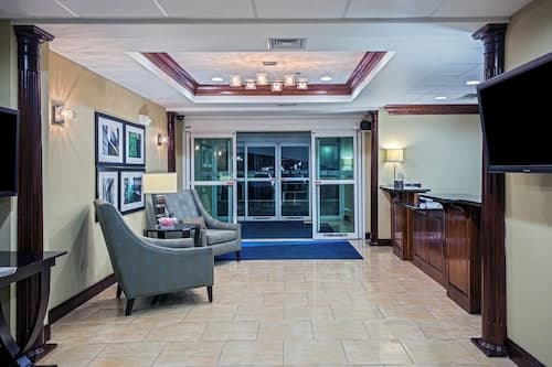 Holiday Inn Express & Suites Richmond by IHG