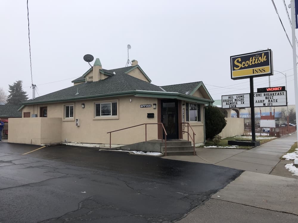 Scottish Inn