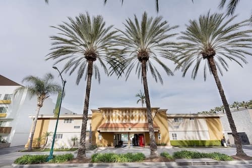 Americas Best Value Inn & Suites Anaheim Convention Center