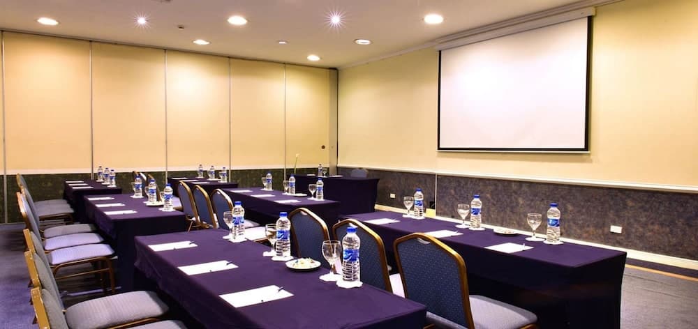 Toplantı salonu/imkânları