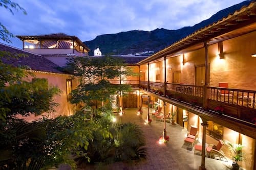 Hotel LIVVO La Quinta Roja