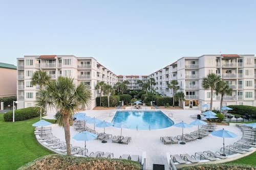 Hodnett Cooper's Beach Club