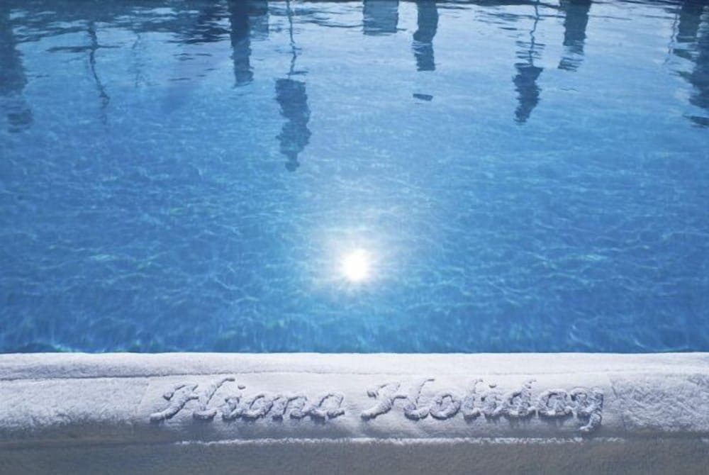 Hiona Holiday Hotel