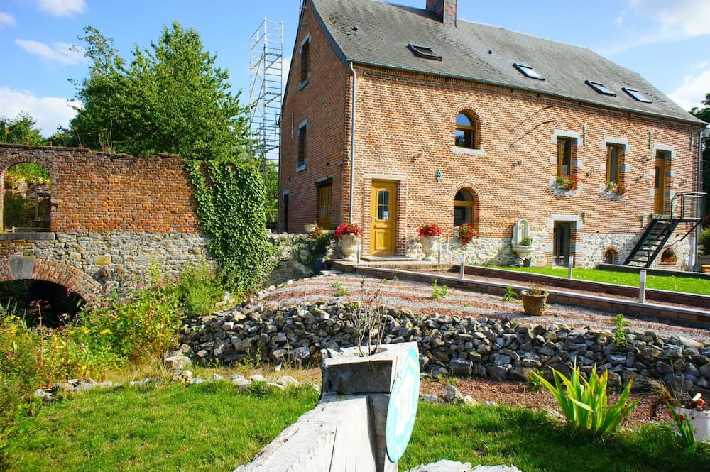Aux Logis de La Solre