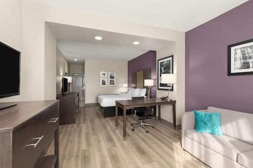 La Quinta Inn & Suites by Wyndham Chattanooga - Lookout Mtn