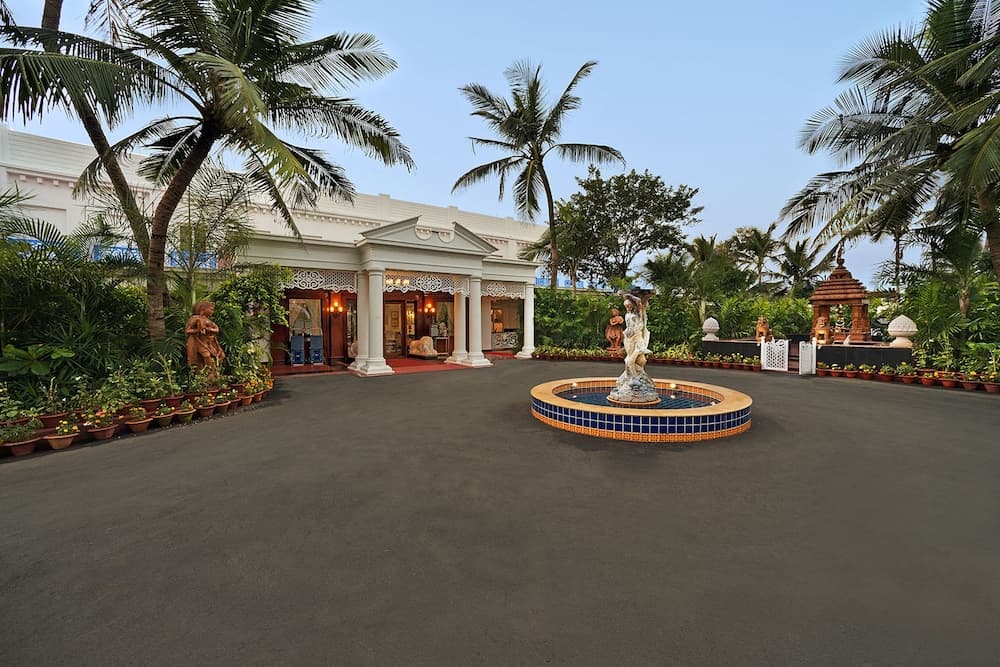 Mayfair Palm Beach Resort