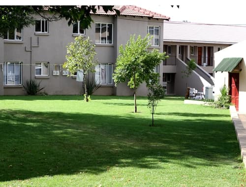 Airport Lodge Guest House