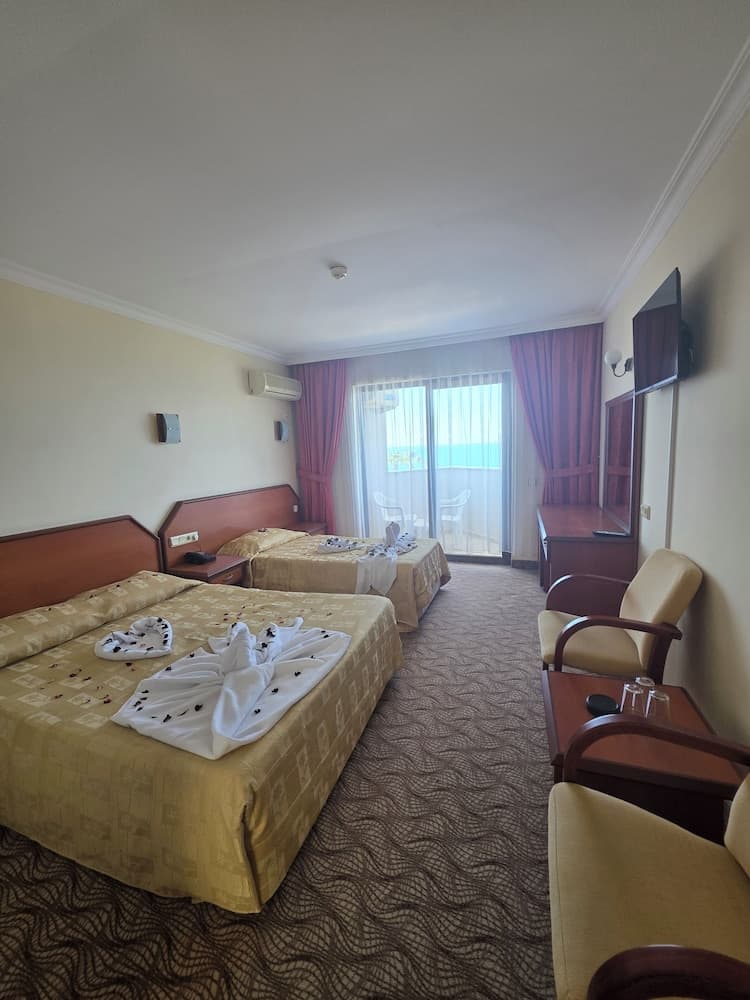 Sunshine Hotel