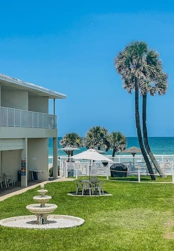 Ocean Court Beachfront Hotel