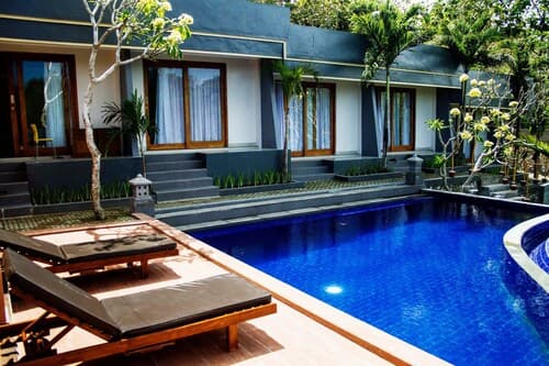 Terrace Ampels