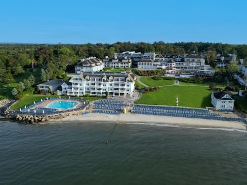 Water's Edge Resort & Spa