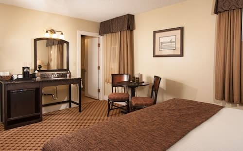 Lake Yellowstone Hotel and Cabins