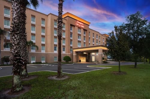 Hampton Inn & Suites Deland