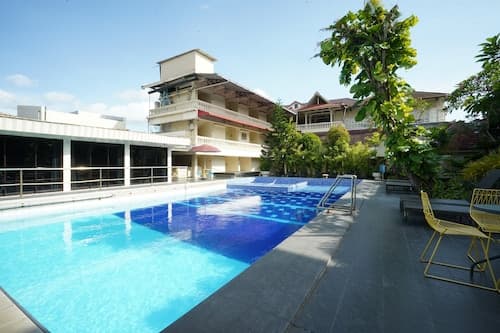 Hotel GRAND ROSELA Yogyakarta