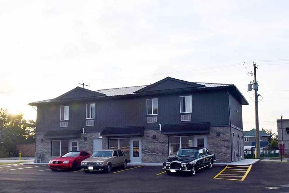 Le Grand Kent Motel