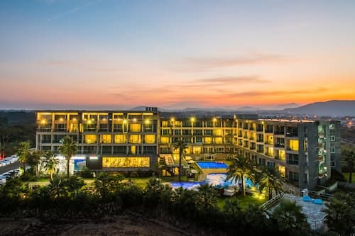 The Four Graces Resort