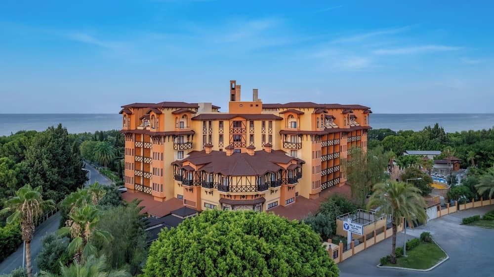 Villa Side Hotel