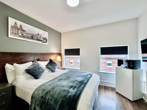 Trivelles Liverpool