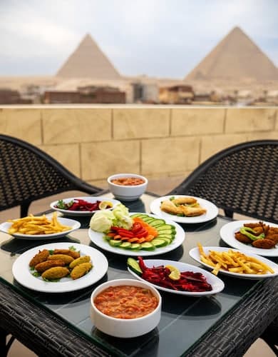 Hassan Pyramids Hotel