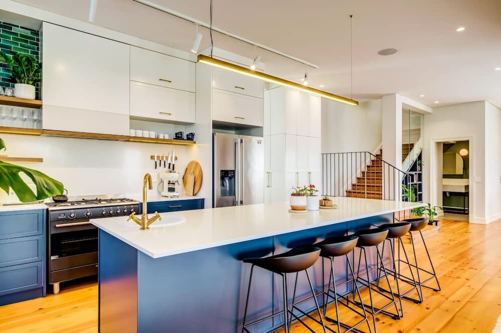 Magnificent Heritage Home w Sweeping Views of the City Oranjezicht Heritage