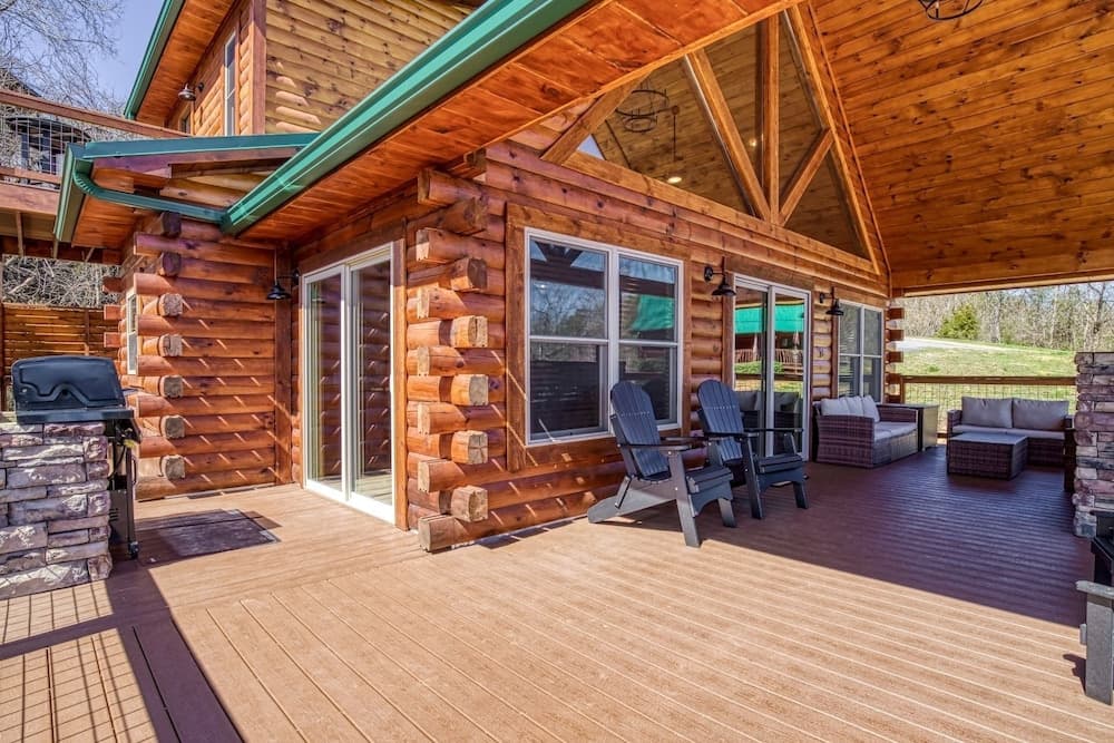 Ern866 - Ole Smoky 3 Bedroom Cabin by RedAwning