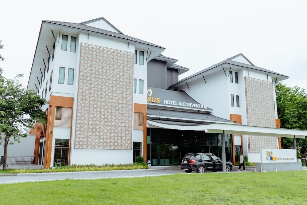 RUS Hotel&Convention