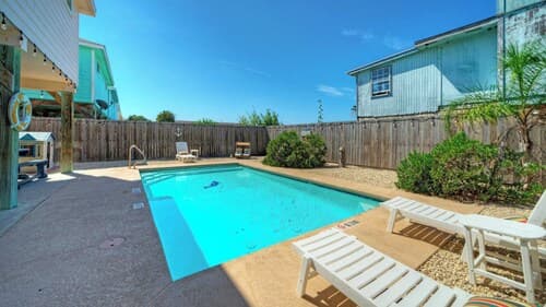 Salty Peach by Avantstay Private Pool, New Decor