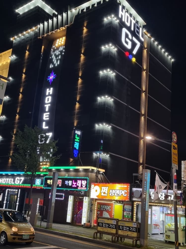 Hotel G7
