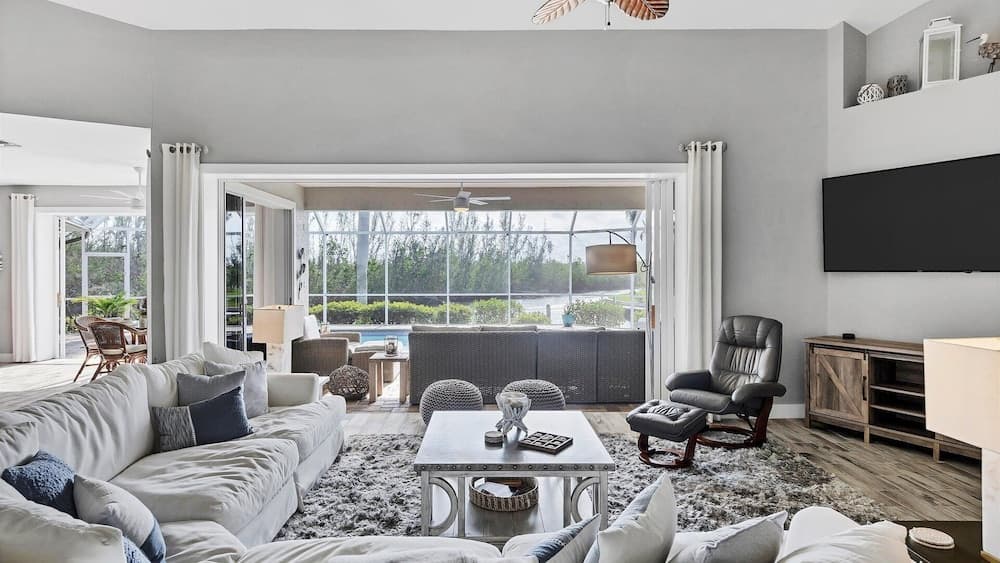 1435 Raven Court