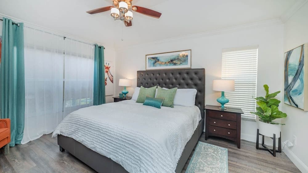 2787 Lido key Drive