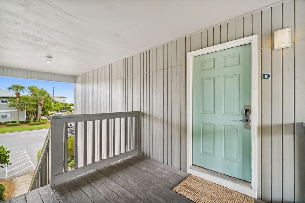 Beachwood Villas by Panhandle Getaways