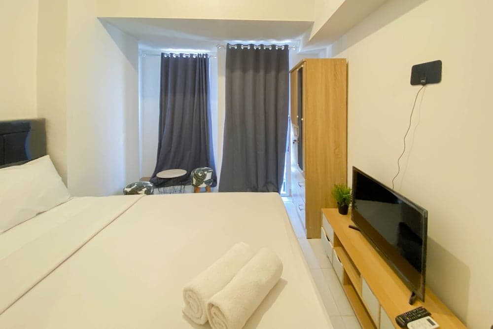 Studio Furnished With Comfort Design At Tokyo Riverside Pik 2 Apartment